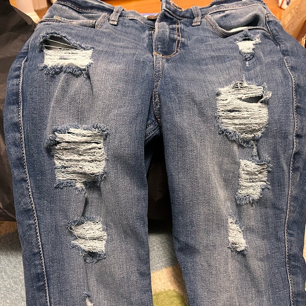 Hollister size 1sdistressed curvy high rise super skinny jeans